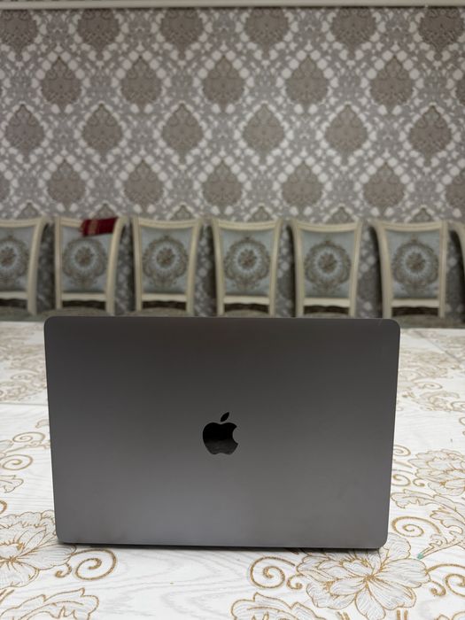 Macbook Pro M2 16/512