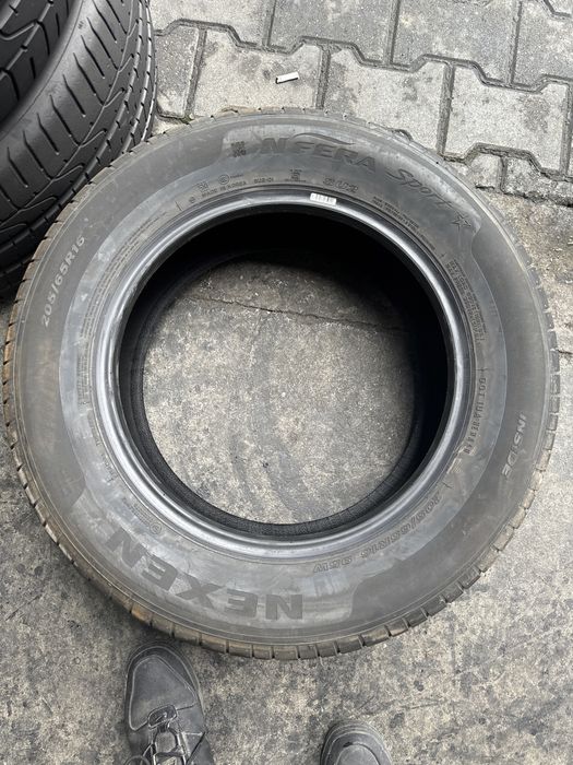 205/65/16 Nexen 95W