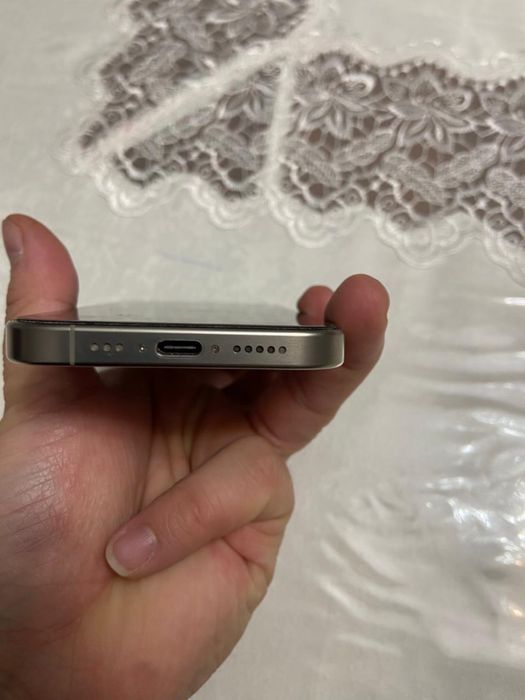 iPhone 15 pro 256/89%