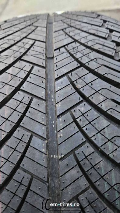 Anvelopa All Season 255/35 R20 ROCKBLADE Rock AS ONE 97W