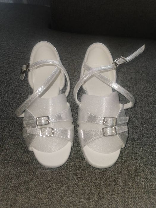 Детски обувки за спортни танци