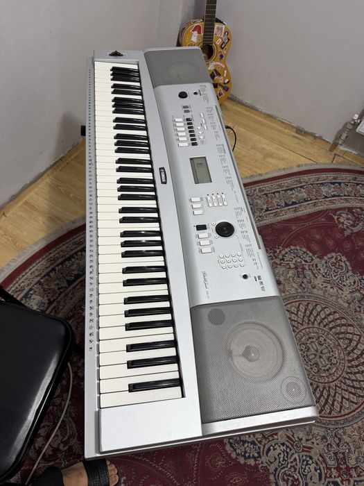 Продаю синтезатор Yamaha.40.000