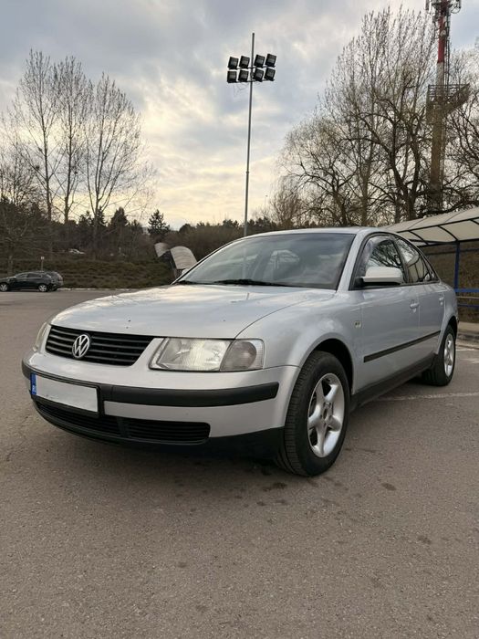 Vând VW Passat B5