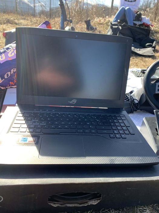 Vând leptop gaming in stare foarte bună