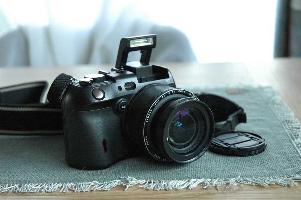 Olympus 8080 digital prosumer