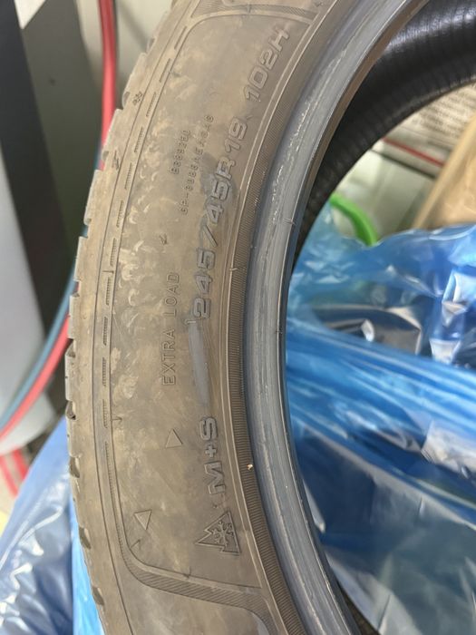 245 45R19 Goodyear all sezon