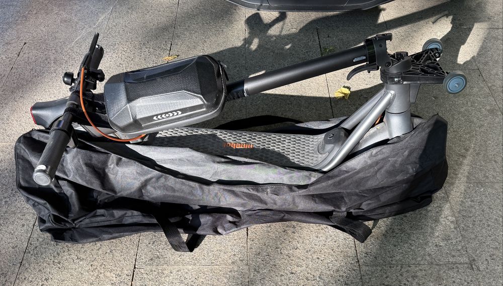 Trotineta Electrica Ninebot F2 Plus