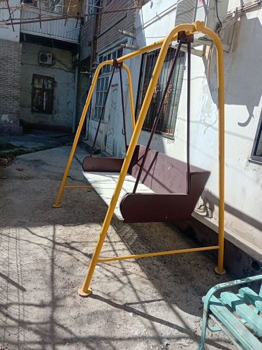 Продаётся качели.