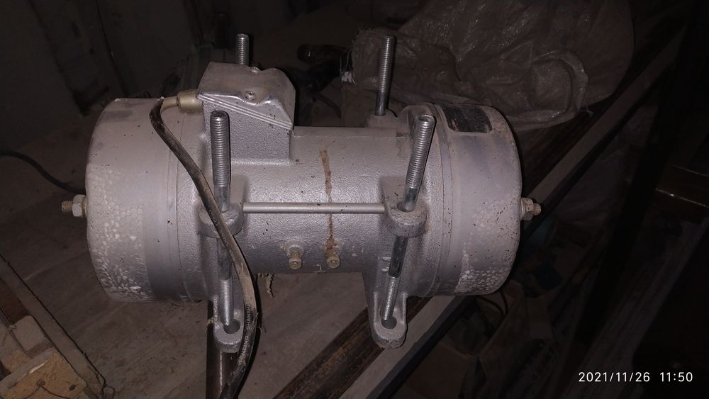 Продам вибратор 1.5квт.