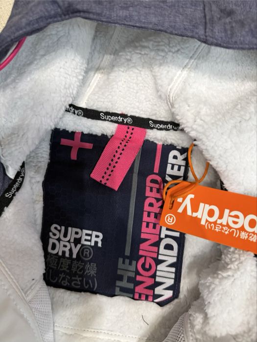 Дамско яке Superdry – оригинално НОВО