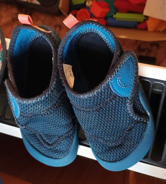 Детски обувки-светещи маратонки, апрески, гумени ботуши,пантофи 23-26