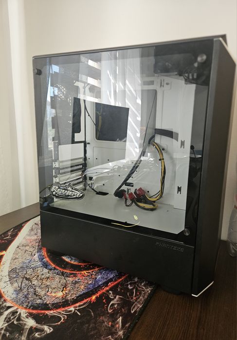 Carcasa phanteks + sursa xilence 730w