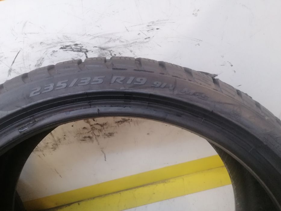 235/35/19 4*PIRELLI iarna 91v dot 3820. 5,,46mm