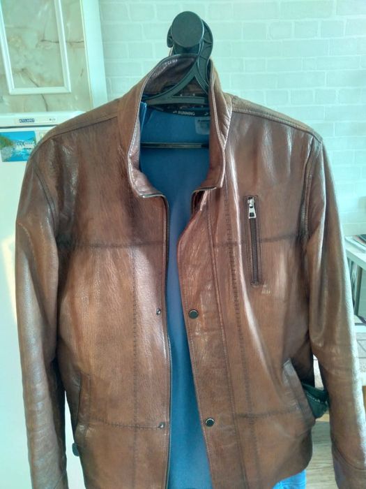 Продам кожаную куртку