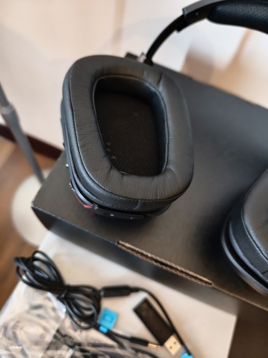Căști Logitech G933