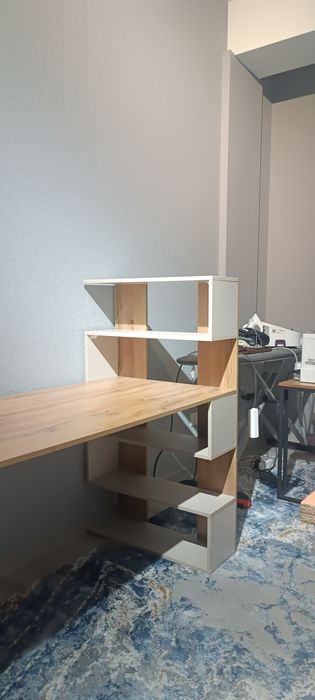 Kitob javonli dars stol. parta .kampiyterni stol