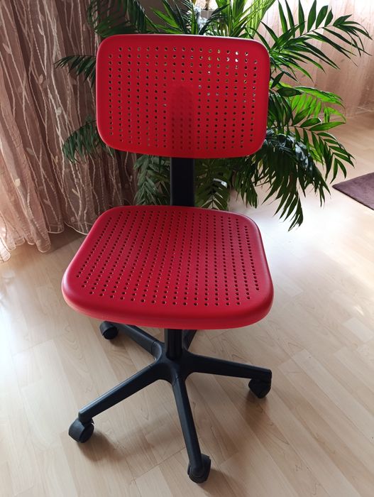 Столове за бюро Икеа