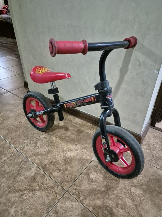 Bicicleta si trotineta