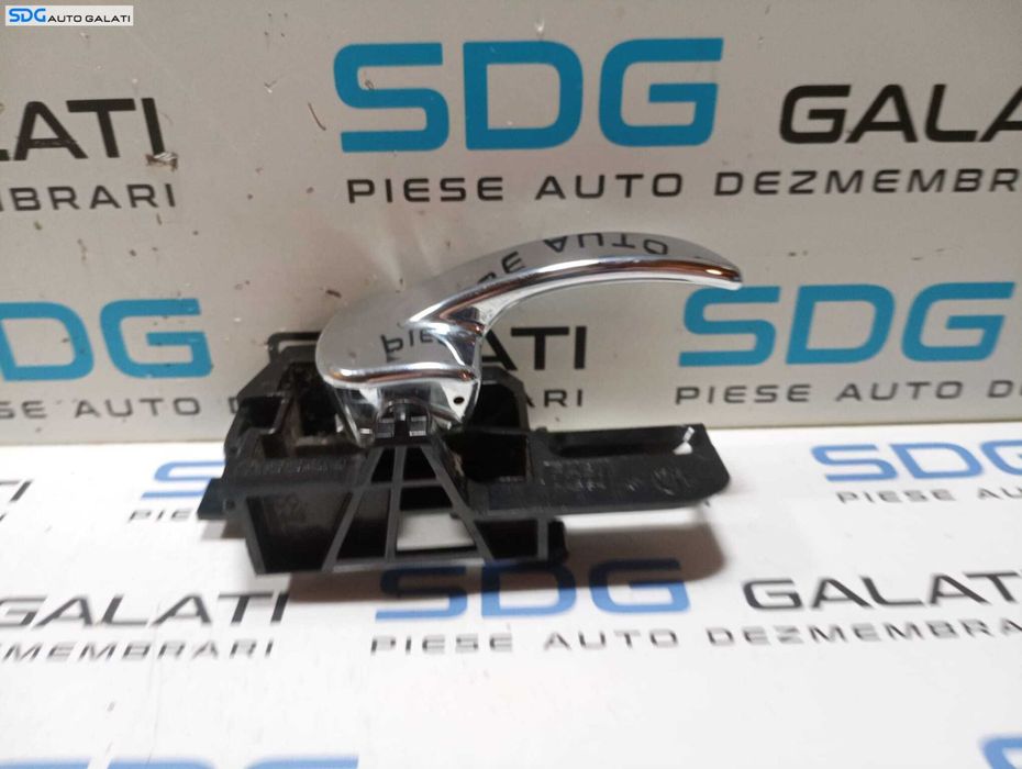 Maner Clapeta Interior Deschidere Usa Portiera Dreapta Spate Nissan Qashqai J10 2007 - 2013 Cod 80670JD0 80670-JD0 [M5428]