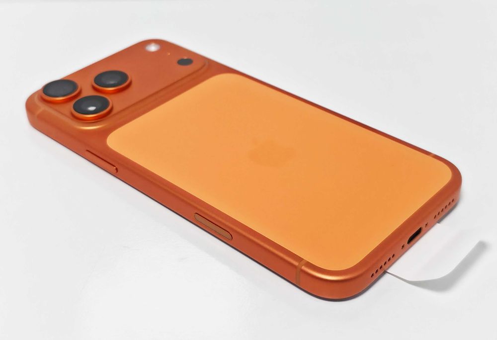 НОВ•iPhone 17 Pro Max 256GB Cosmic Orange