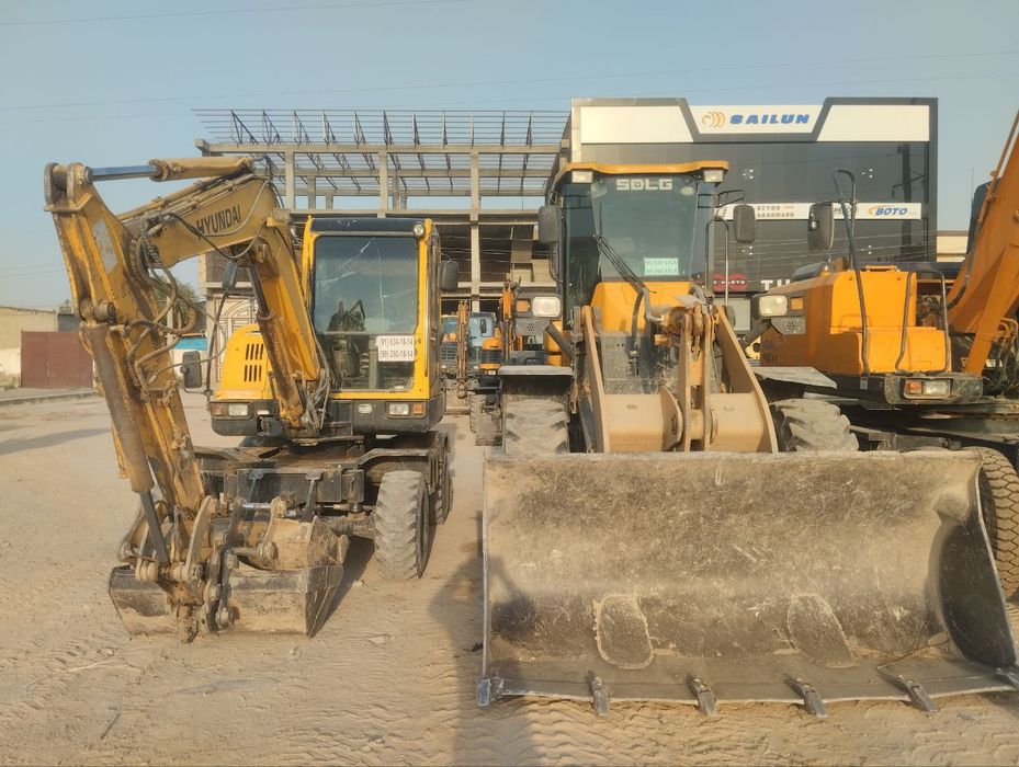 Фронтальный погрузчик сотилади