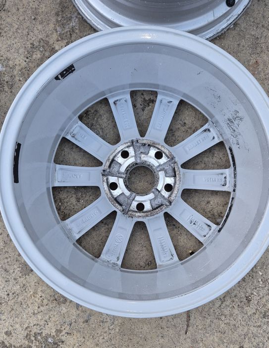 4бр оригинални алуминиеви джанти 16 Фолксваген VW