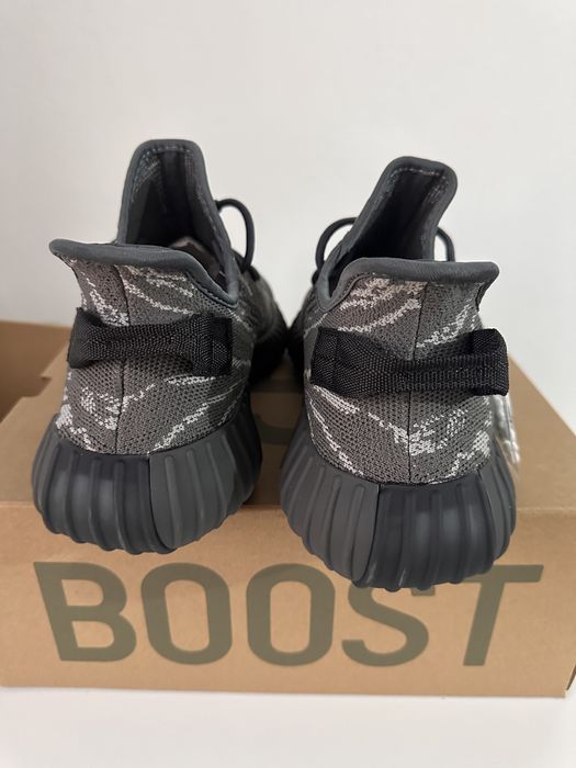 Adidas Yeezy v2 Dark Salt marimea 45 si 41
