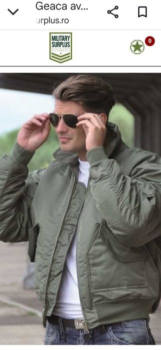 Vând geaca originala bomber