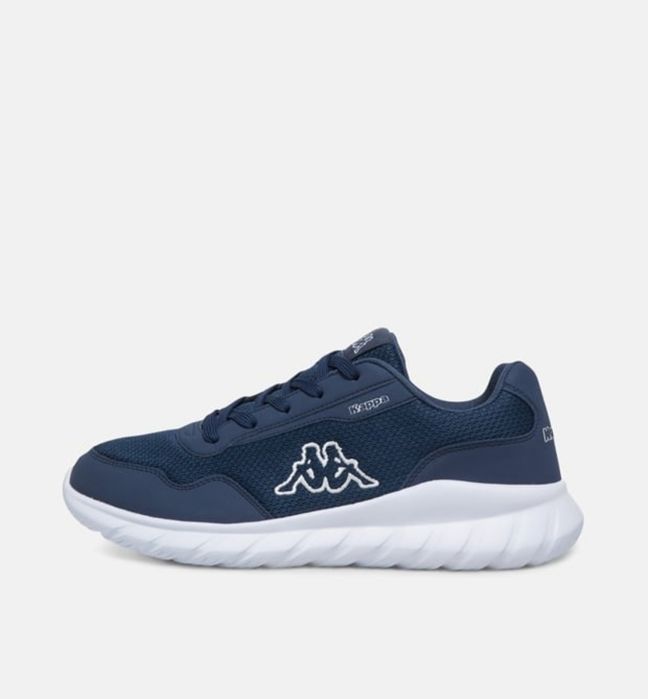 Продавам сникърси Kappa