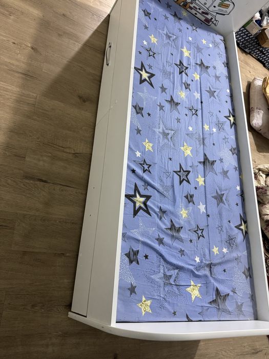 Продам кроват для девачек