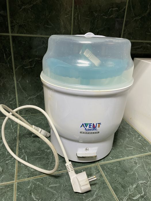 Стерилизатор и помпа за кърма за новородено комплект