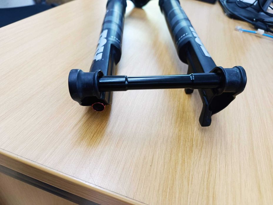 Furca Fox 32 Step Cast Performance