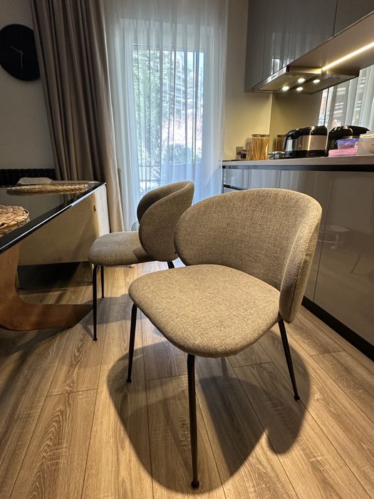 Scaune dinning 4