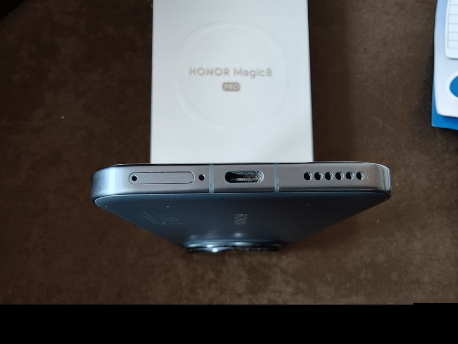 Honor Magic 8 Pro 12/512 с гаранция