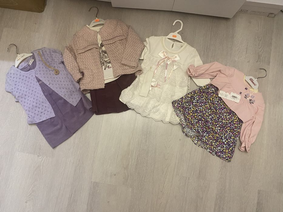 Vand lot haine NOI pentru fete 9 luni