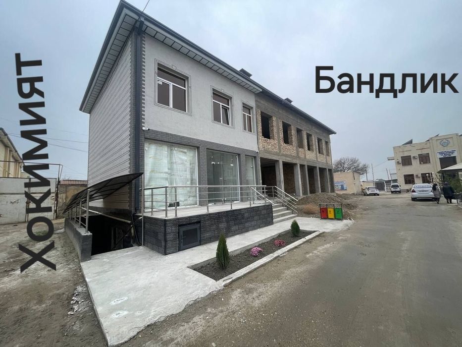 Галаосиё марказида Ижарага 240мкв бино, банк,кадастр,суд ёнида жойлашг