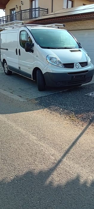 Renault  Trafic  an 2014 carte service/clima/euro/5