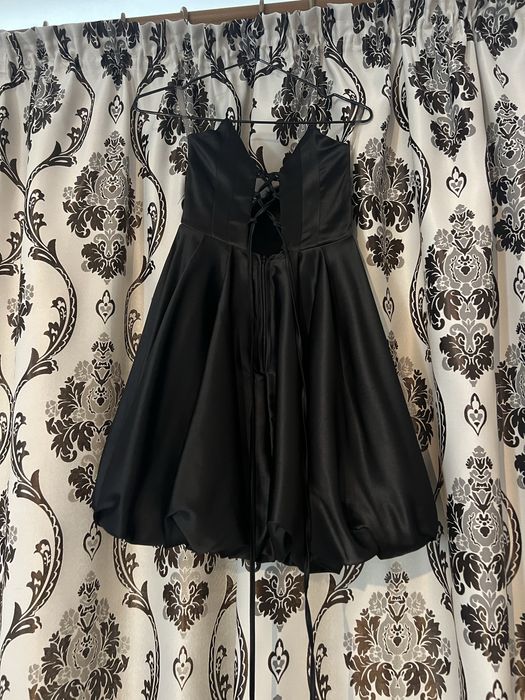 Rochie neagra cu pietre,mexton!