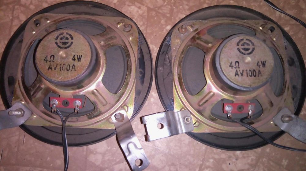 Vand doua difuzoare 4w,4 ohm