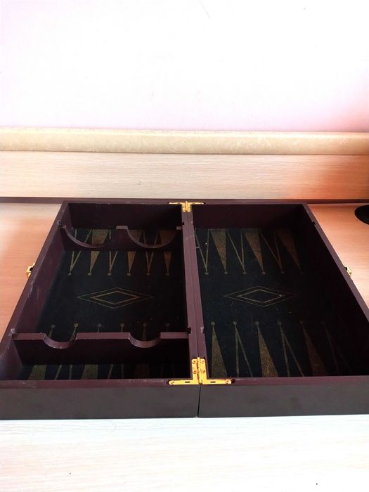 Интересен Стар Шах,Табла