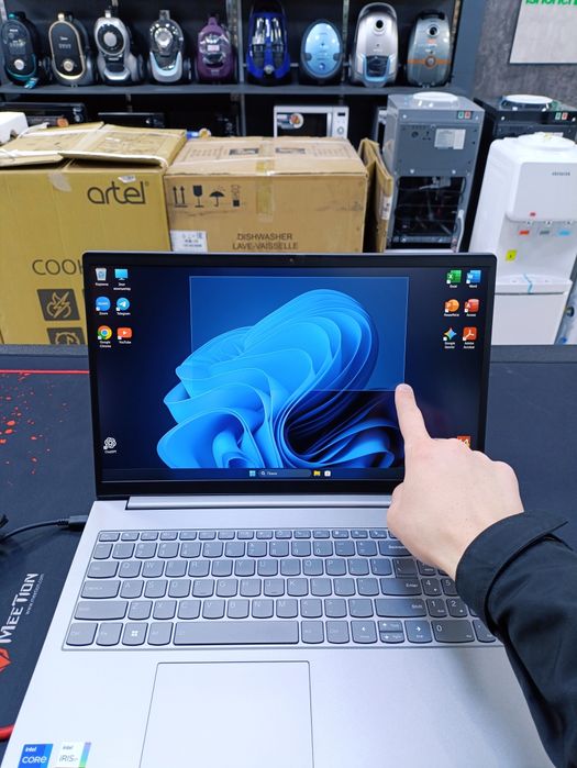 Lenovo ThinkBook USA Screen