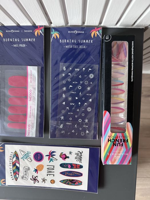 накладные ресницы, ногти