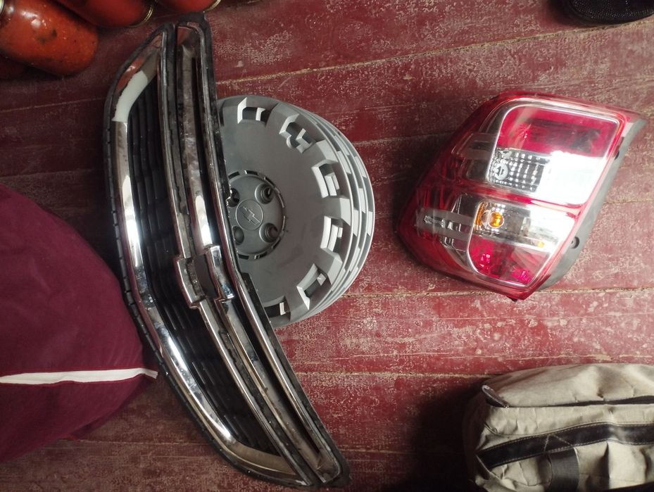 Cobalt zapchastlari sotiladi