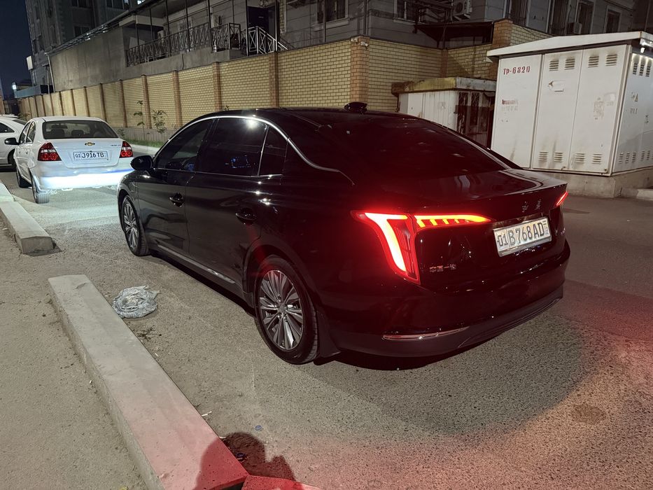 Hongqi eqm 5 500 км в аренду с выкупом