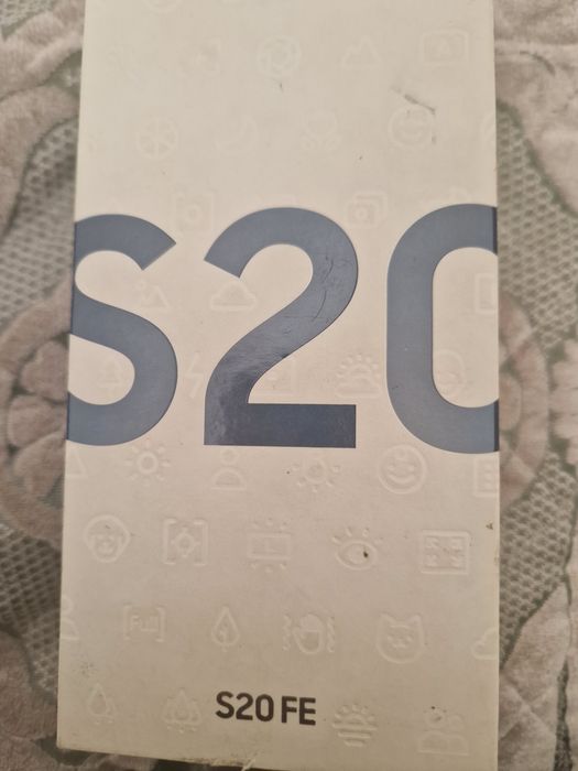 Продам Samsung S20FE