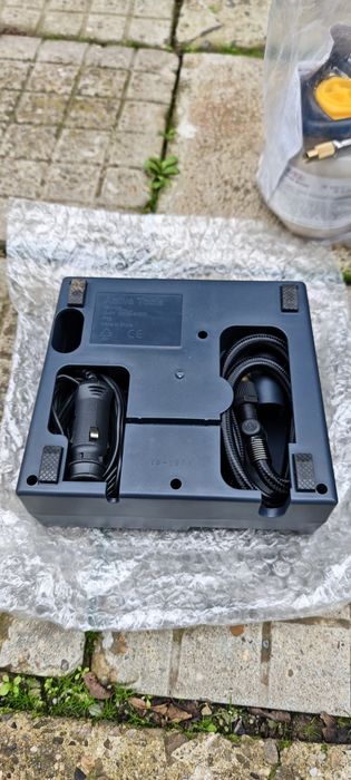 авариен комплект(компресор +пяна)за гуми Kia/Hyundai (заместител на ре