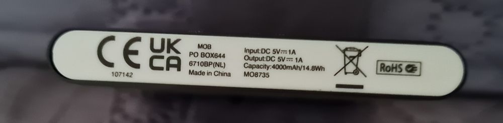 Портативна батерия 4000mAh, черна