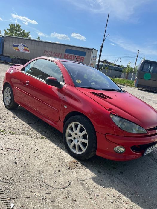 Peugeot 206 cc decapotabil la buton , gecmuri electrice, oglinzi elctrice si incalzite totul functional .mai multe detalii la telefon 0759084327.