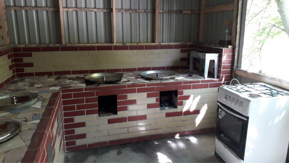 Зомин тоғ йўлида Дача сотилади.Хамма шароитга эга