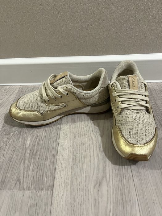 Кроссовки Clarks